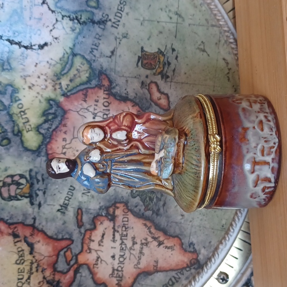Vintage Nativity Box